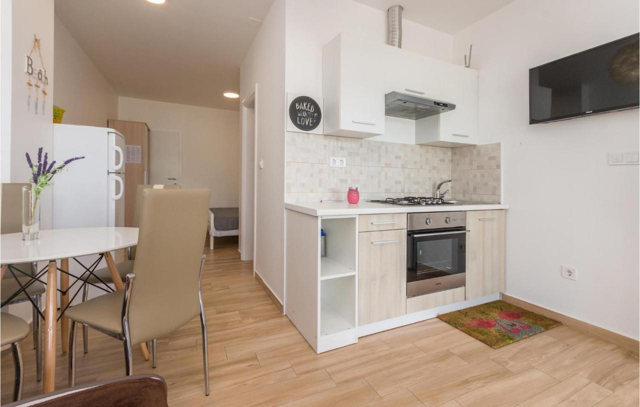 Apartments In Turanj, 20M From The Beach Sukošan Exterior foto