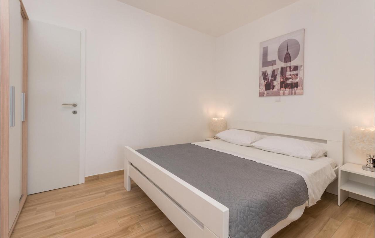 Apartments In Turanj, 20M From The Beach Sukošan Exterior foto